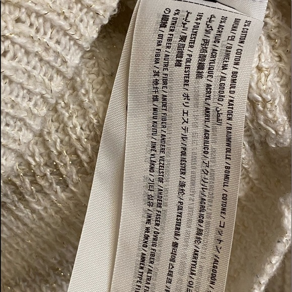 Hollister Sweater - Picture 6 of 6